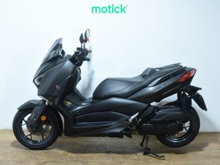 YAMAHA XMAX 125