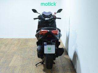YAMAHA XMAX 125