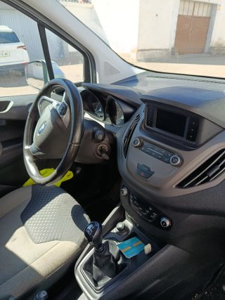Ford Transit Courier 2019