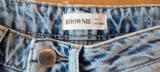 Pantalón vaquero Brownie estrella. Talla P