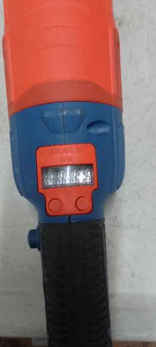 Radial nueva de 1400 w y disco de 125 mm