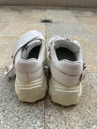 Sneakers Miu Miu Bianche con Cristalli