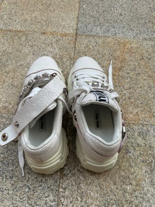 Sneakers Miu Miu Bianche con Cristalli