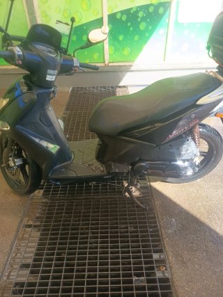 Kymco Agility 125cc Negra