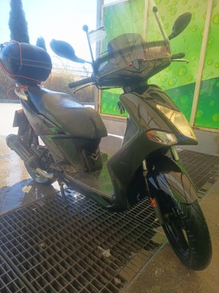 Kymco Agility 125cc Negra
