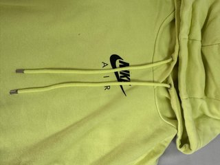 Sudadera Nike Amarilla