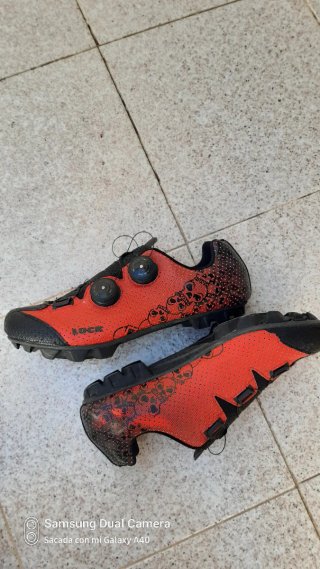 Zapatillas Ciclismo MTB Luck rojo