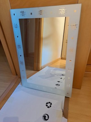 Espejo decorativo con diseño