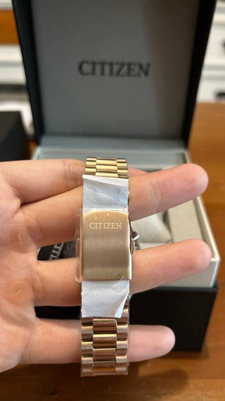 Citizen Tsuyosa Oro Rosa Rojo Automático 40mm