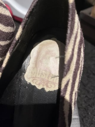 Zapatos de tacón estampado cebra