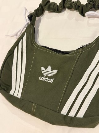 Bolso Adidas Y2K Coquette Verde Blanco