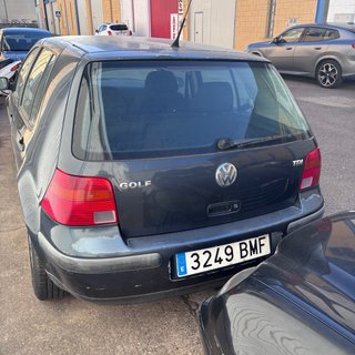 Golf 4 averiado