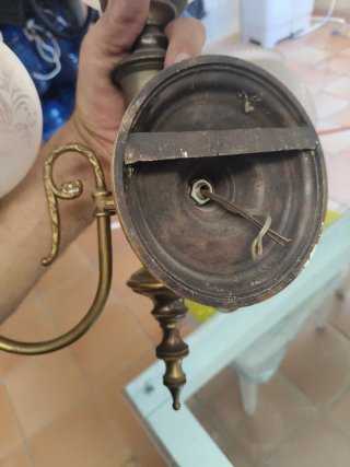 Lámpara de pared elegante dorada