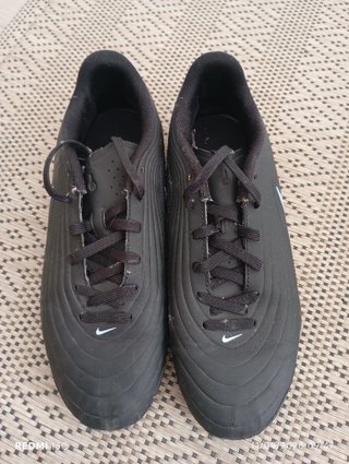 Zapatillas de fútbol sala Nike negras y azules niñ