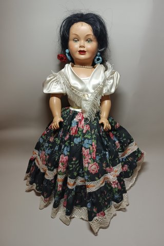 Muñeca Antigua Chelito Cartón