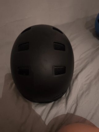Casco y coderas para patines