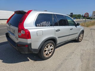 Volvo XC90 2004