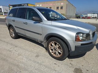 Volvo XC90 2004
