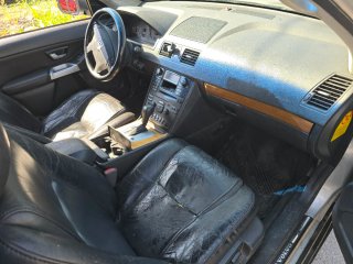 Volvo XC90 2004