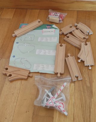 Juego de construcción con tren.