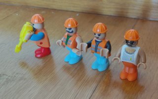 Juego de construcción con tren.