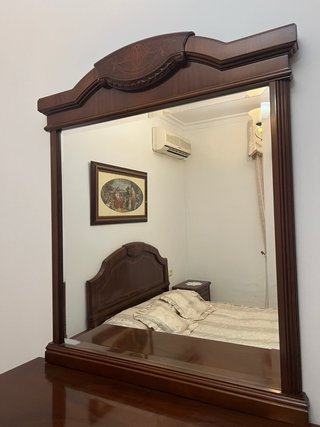 Dormitorio de matrimonio completo.