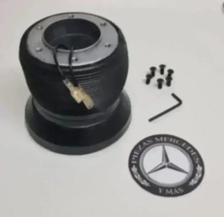 Piña Mercedes volante dirección