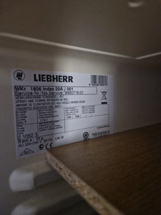 Vinoteca Liebherr 1806