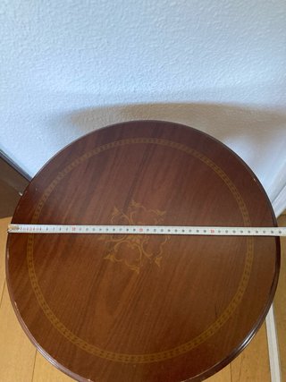 Mesa auxiliar redonda de madera