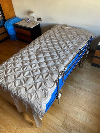 Cama articulada eléctrica con colchón
