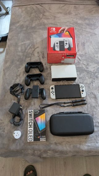 Nintendo Switch OLED Bianca Completa