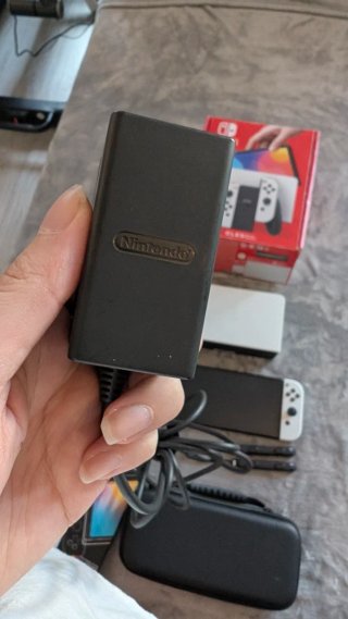 Nintendo Switch OLED Bianca Completa