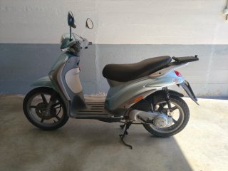 Piaggio Liberty 50 2T Scooter Azul/Gris
