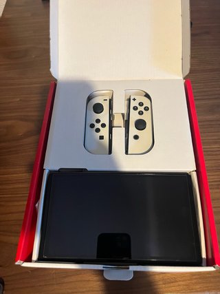 Nintendo Switch OLED Bianca e Nera