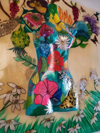 Figura Torso Mujer Decorada Flores Vintage