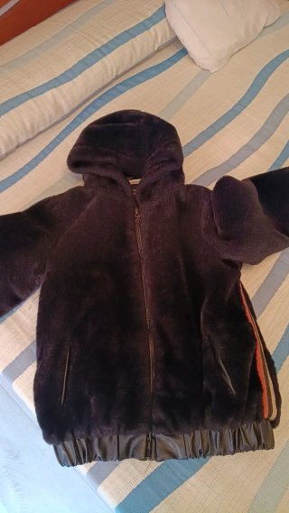 Txamarra negra con capucha, 12 años,152cms