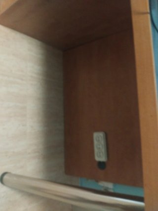 Escritorio con silla madera y metal azul