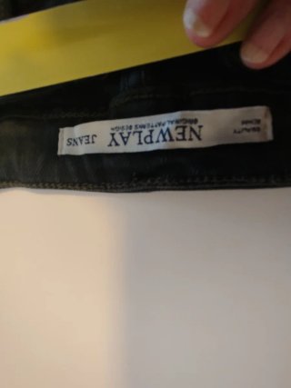 Pantalones flare efecto deslavado