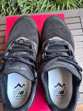 Zapatillas New Balance Trail Gore-Tex Talla 42