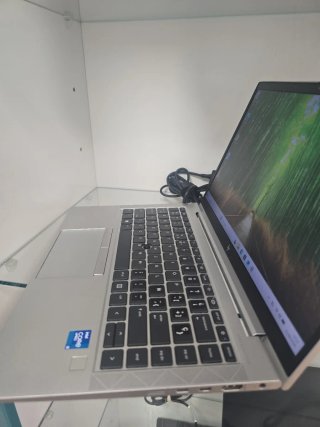 HP EliteBook 840 Aero G8 Argento