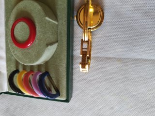 Orologio Gucci Donna Oro, Verde, Rosso, giallo....