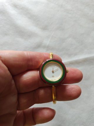 Orologio Gucci Donna Oro, Verde, Rosso, giallo....