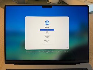 MacBook Pro M3 16GB 512GB SSD en excelente estado
