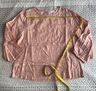 Blusa Sfera rosa lunares relieve Talla L