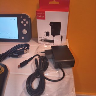 Nintendo Switch Lite Bundle con 2 Controller