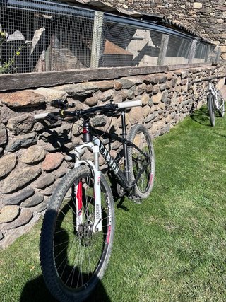 Bicicleta de Montaña Canyon Negra