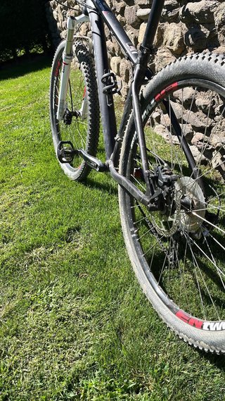 Bicicleta de Montaña Canyon Negra