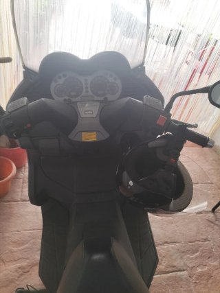 Aprilia Arrecife 500 Maxi Scooter Gris