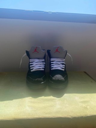 Jordan 5 Metallic Negro Gris