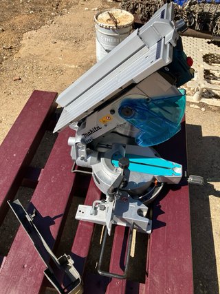 Ingletadora Makita Profesional